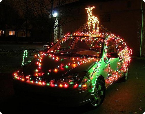 Noël : des voitures décorées, atypiques, insolites, hors du commun